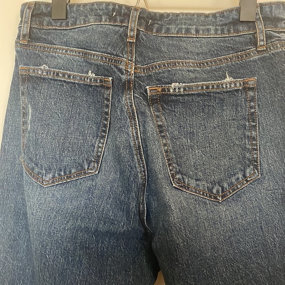 Loft Curvy Straight Cropped Jeans - Picture 3 of 4